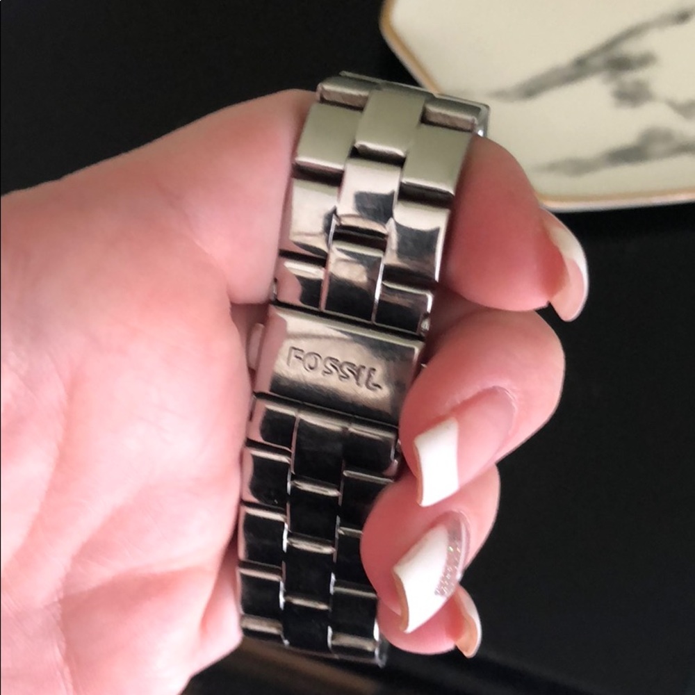Fossil Watch - Picture 3 of 4